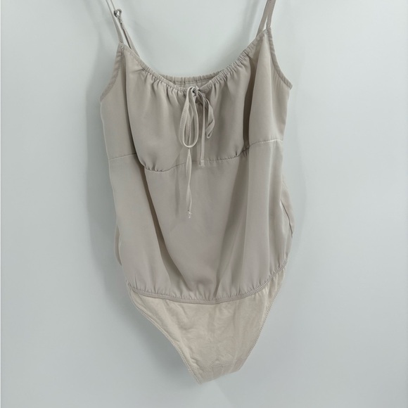 Abercrombie and fitch strap cami beige polyester bodysuit size xs - Picture 4 of 13